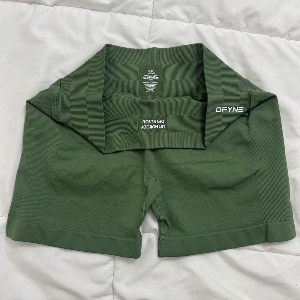 Dfyne impact shorts 4.5" pistachio large - Picture 4 of 5
